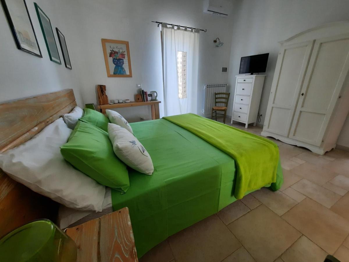 le radici Bed and Breakfast Monopoli Exterior foto
